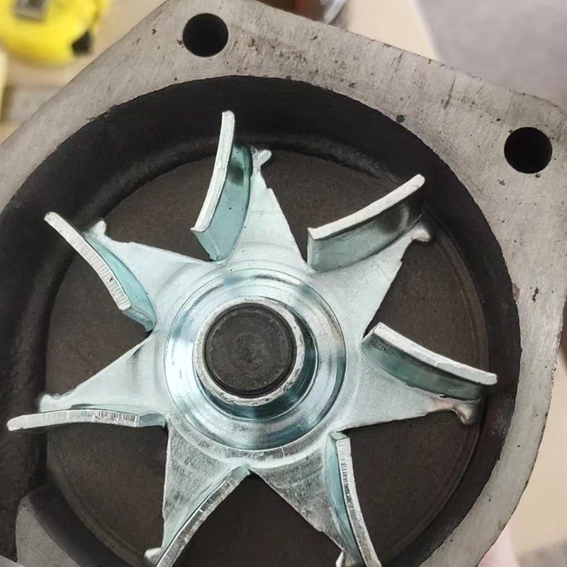 新源挖机 新源水泵新柴4D32水泵 水泵