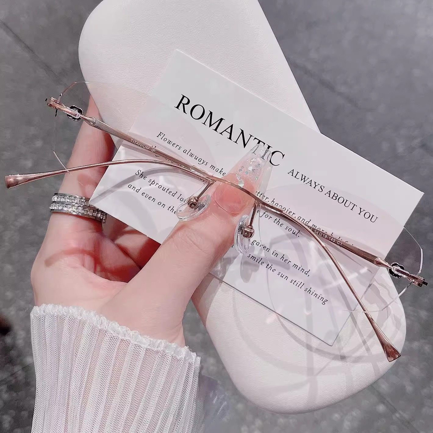 素希无框纯钛近视眼镜时尚超轻女