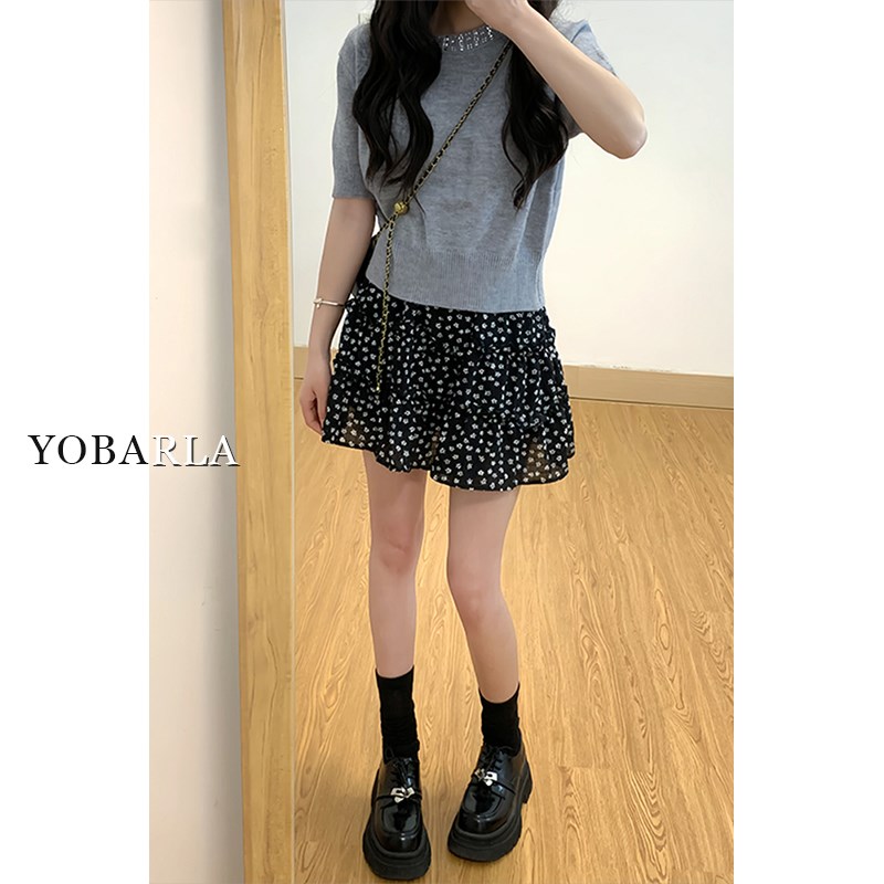 黑色碎花蛋糕短裙女夏季新款大码胖mm遮肚显瘦小个子a字半身裙子