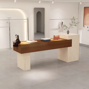 服装店中岛台展示桌鞋包店铺中间摆放流水台洞石纹陈列简约展示台