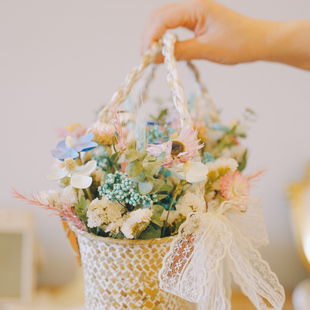 尤加利雏菊勿忘我干花花束田园野餐花篮花束网红干花花束摄影道具