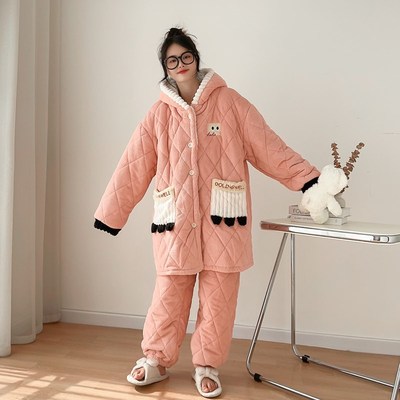 冬季三层夹棉珊瑚绒连帽卡通大码睡衣女200斤加厚加绒家居服套装