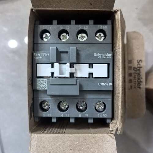 议价交流接触器LC1N3210M5N，正品