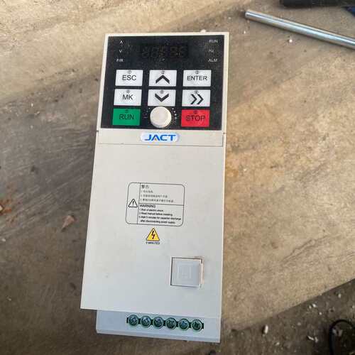 议价变频器AT300-T3-5R5B