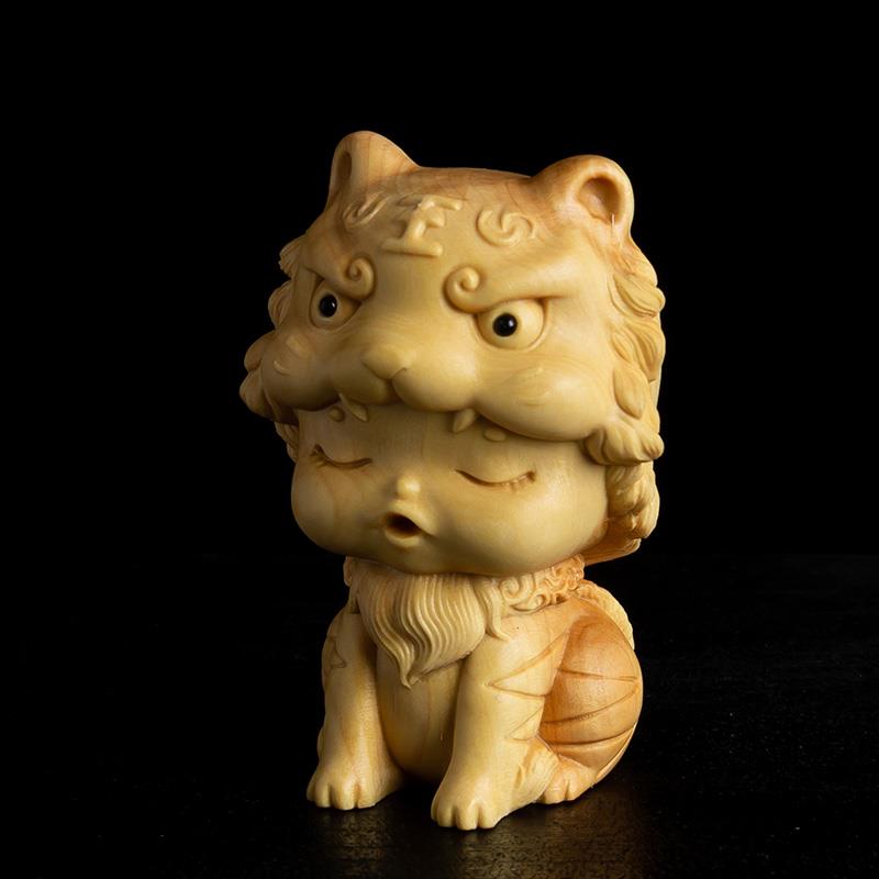 木雕创意实木文玩手把件雕刻工艺品客厅可爱生肖虎黄杨木摆件虎妞