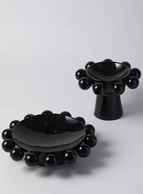 简约现代样d板间软装饰品茶几桌面摆设黑白陶瓷高脚果盘点心盘摆