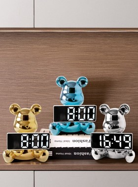 新款创意态式闹钟儿童叫醒电子智能暴力熊小公仔T摆件客厅简约现
