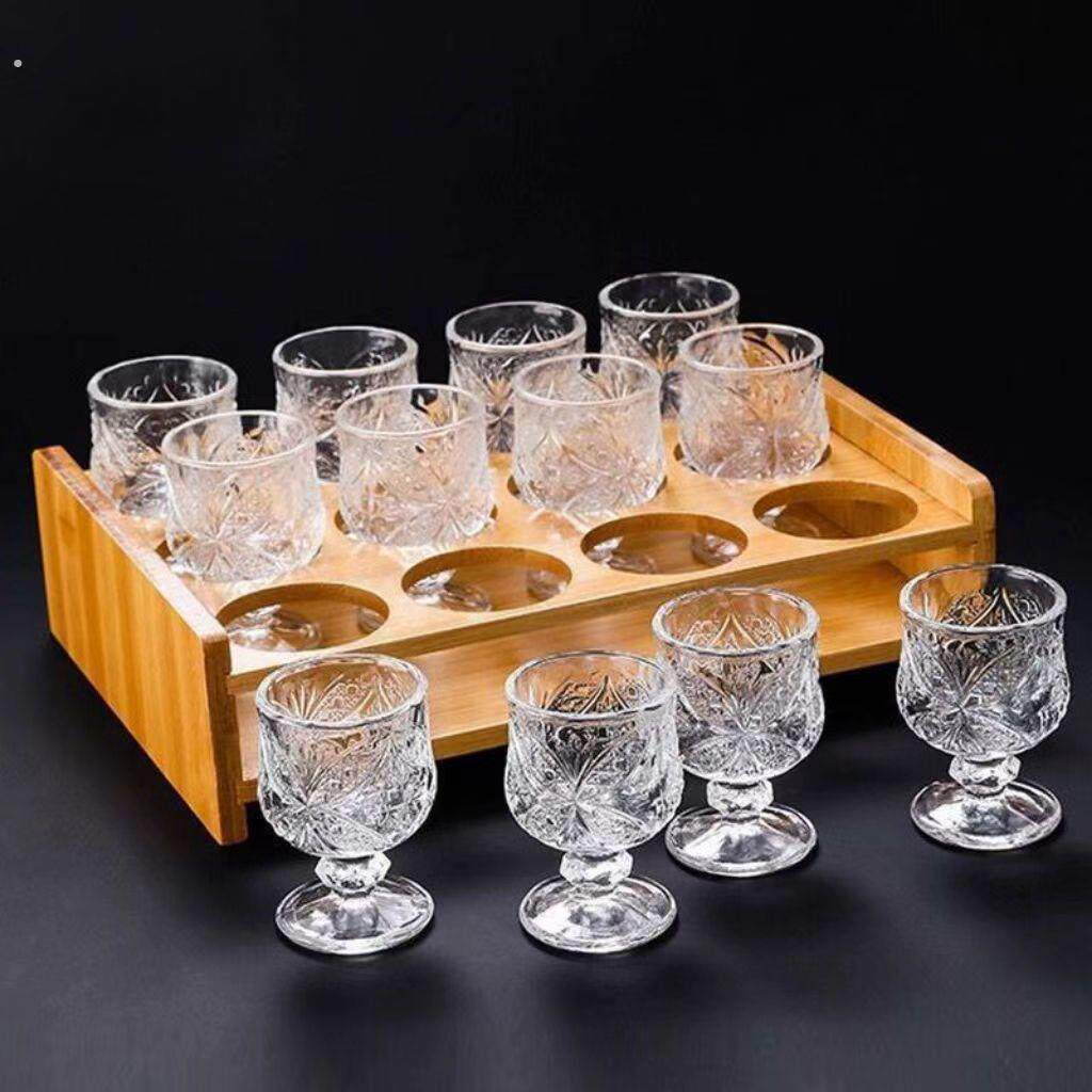 轻奢复古 浮雕蝴蝶玻璃杯 高颜值 家用小高脚杯 白酒杯玻璃酒盅