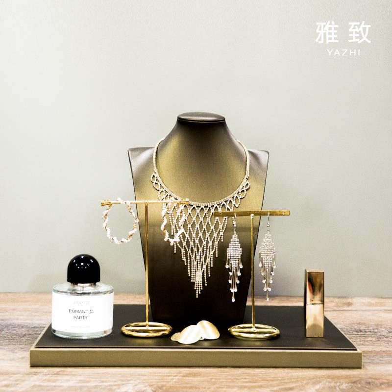 高档梳妆台摆件轻奢样板房衣帽间软装搭配卧室创意饰品陈列摆件