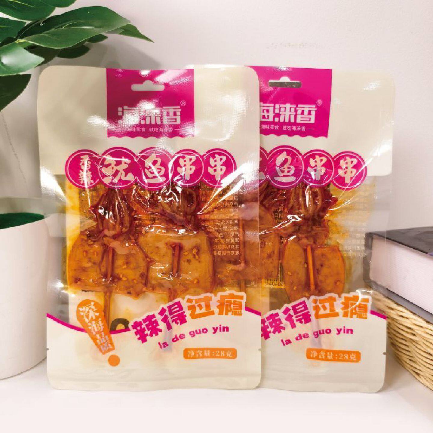 海涞香香辣鱿鱼串串开袋即追剧小零食休闲解馋夜宵小零食优惠款