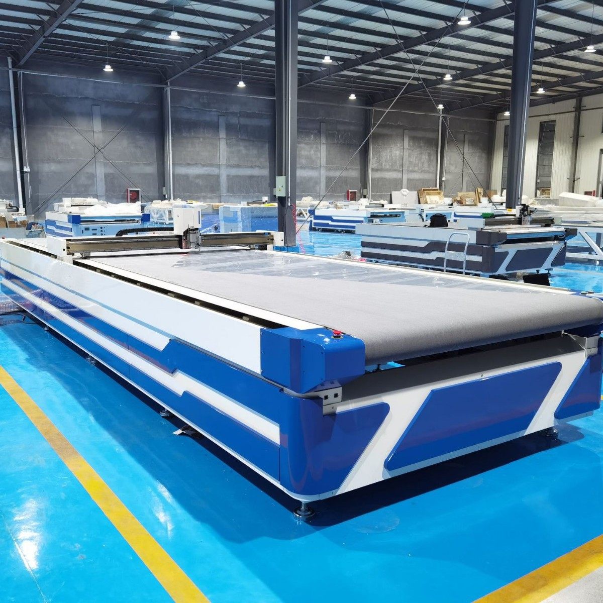 智能自动排版 自动送料 自动裁切 玻璃纤维自动裁切机 1625振动刀,五金/工具,激光切割机,淘宝优惠券,粉丝福利购,淘宝优惠卷