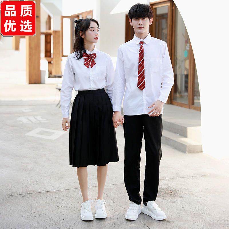 毕业季中学生合唱团演出