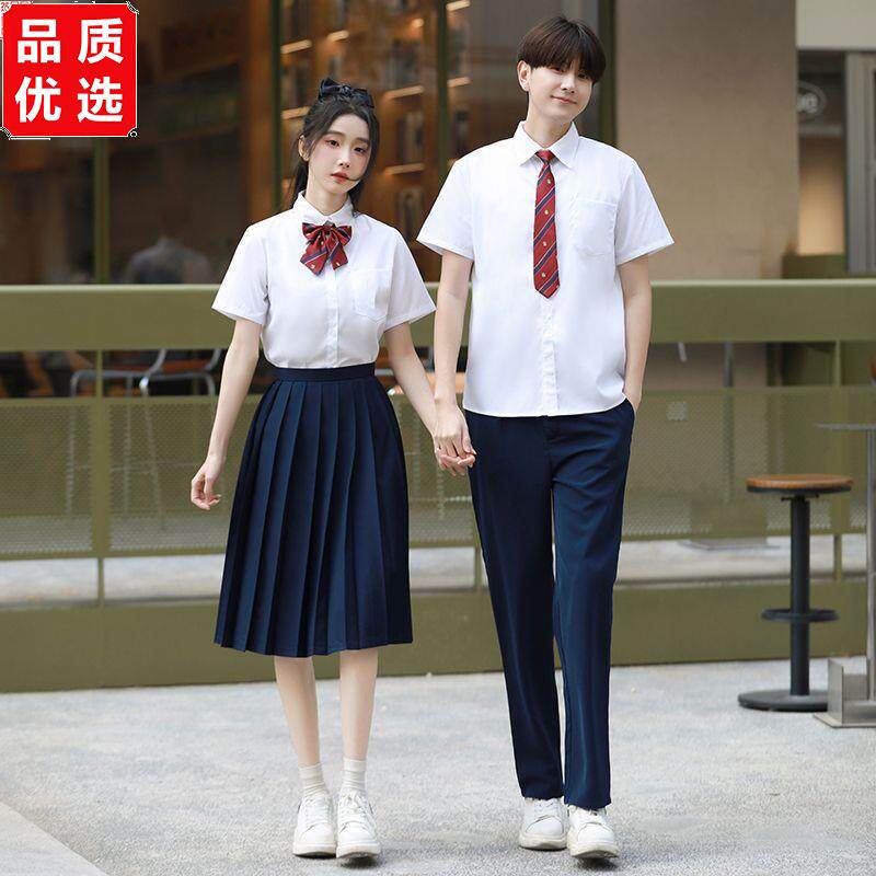 毕业班诗歌朗诵合唱演出