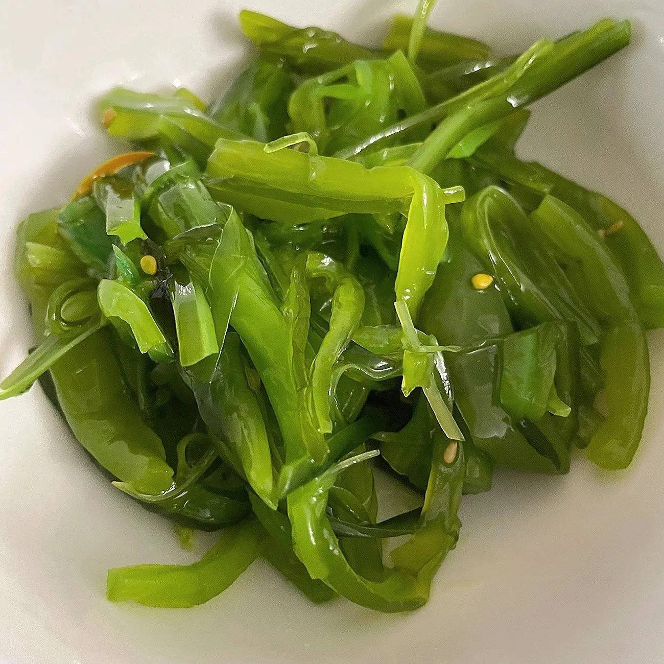 速发现货即食酸甜裙带菜干丝沙拉辣海白菜米饭海带泡菜开胃菜和小