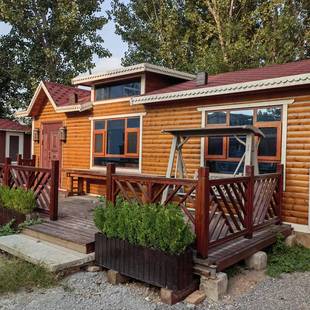 异形箱打包箱移动临时安置房集装 箱 箱房景区民宿步行街创意集装