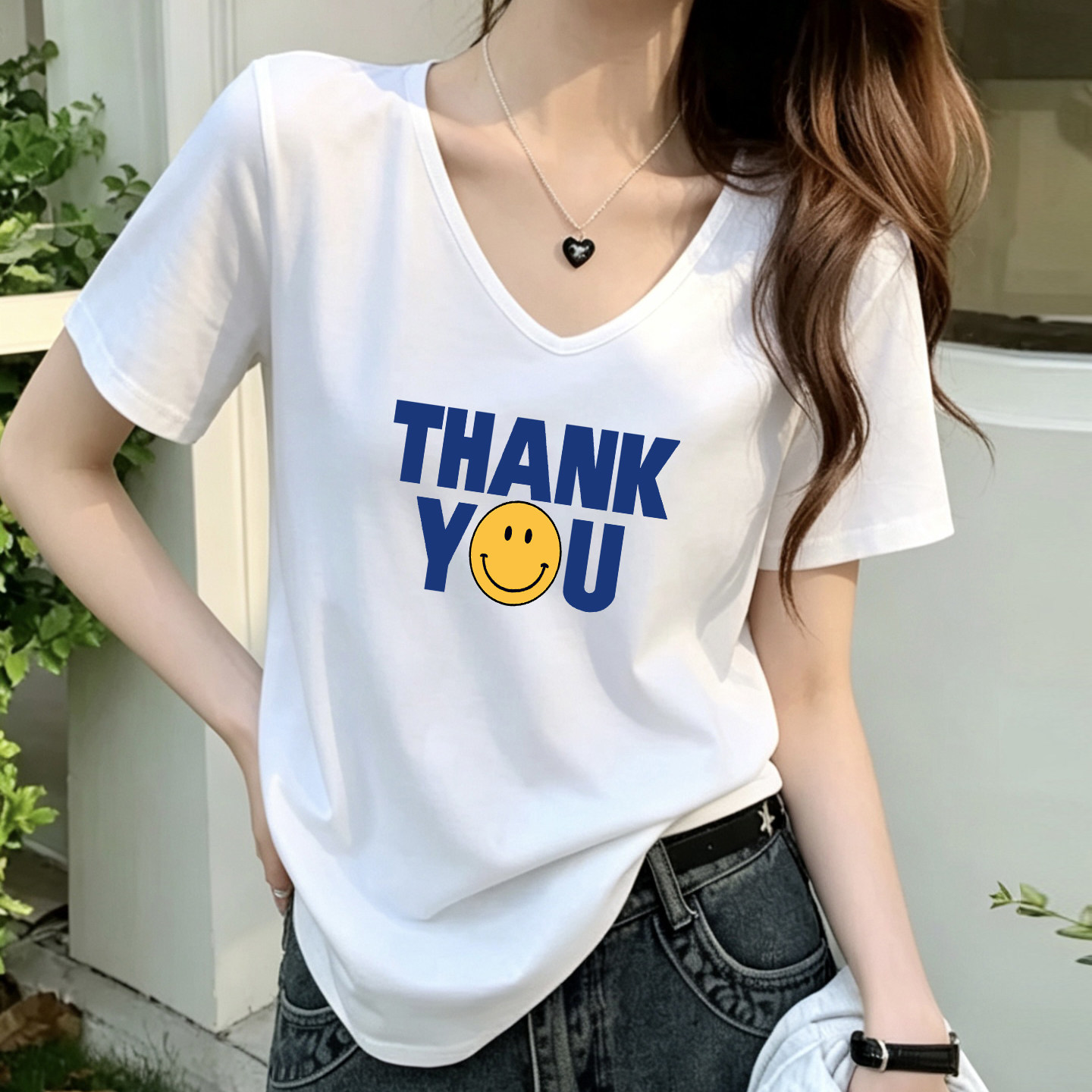 2026年夏季新款短袖t恤女士纯棉V领正肩洋气百搭宽松设计感上衣潮