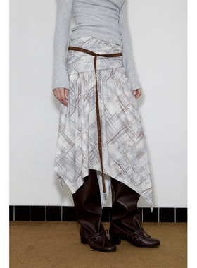 in modo diverso 原创设计艺术格纹麂皮撞钉腰带不规则针织半身裙