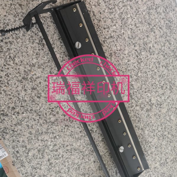 胶印机假双色头洗墨器洗墨皮47机滨田万力潍坊小胶印机配件卫星头