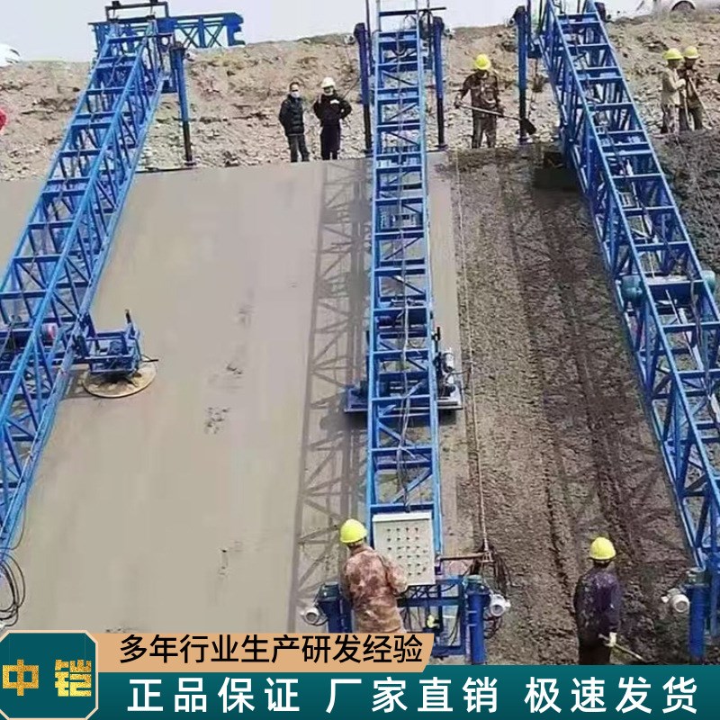 牵引式混凝土斜坡摊铺机 大型沟渠斜坡摊铺机 堤坝水渠护坡衬砌机