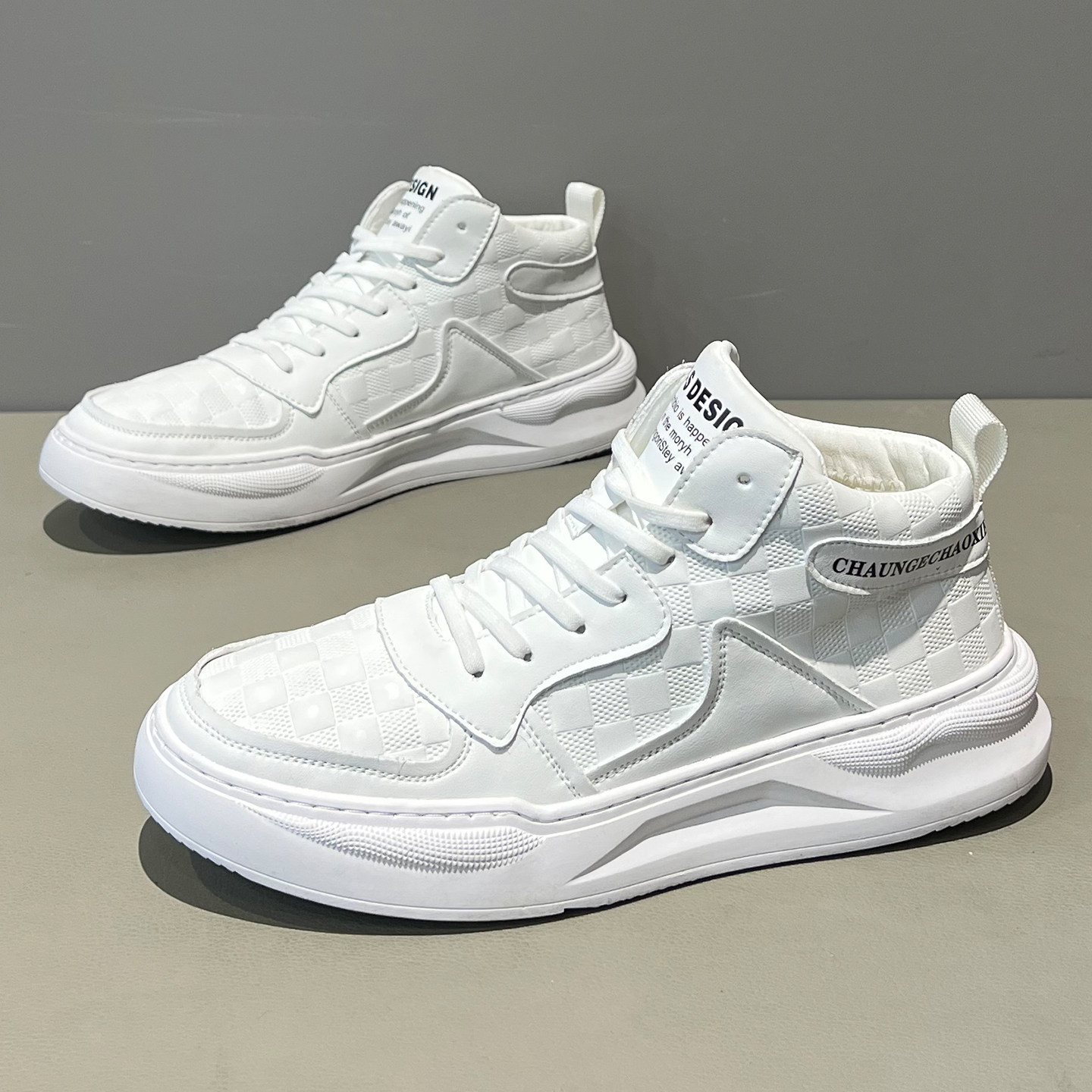 男鞋2025新款冬季加绒保暖白色板鞋高帮运动休闲棉鞋百搭小白鞋子