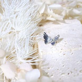 解药-钛合金16g蝴蝶镶钻耳骨耳蜗钉内螺纹唇钉鼻钉防过敏高抛光