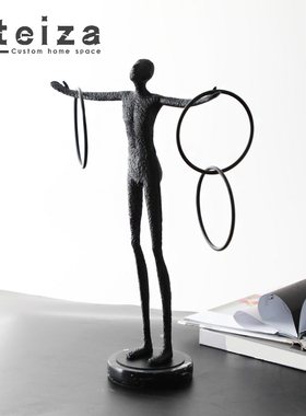 优选Oteiza样板房客厅过道电视柜玄关摆件抽象人物铸铁雕塑工艺品