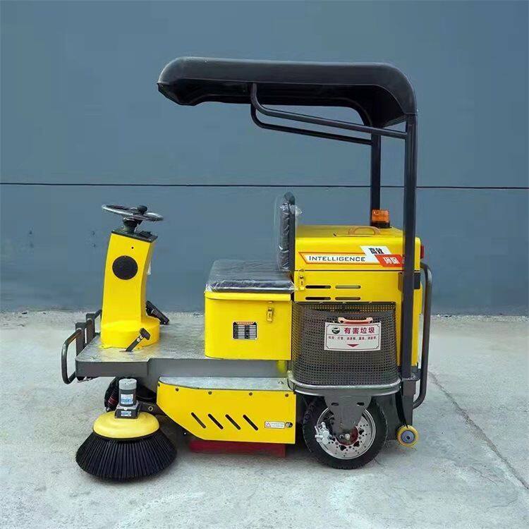 成德 景区公路环卫清扫洒水 电动四轮扫地车大容量水箱款