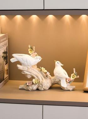 现代简约陶瓷小鸟摆件家居客厅酒柜软装饰品欧式房间桌面玄关摆件