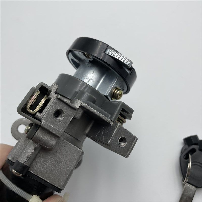 适用 林海 Force 领程175 LH150T-D LH1N75T 套锁 钥匙门 电门锁