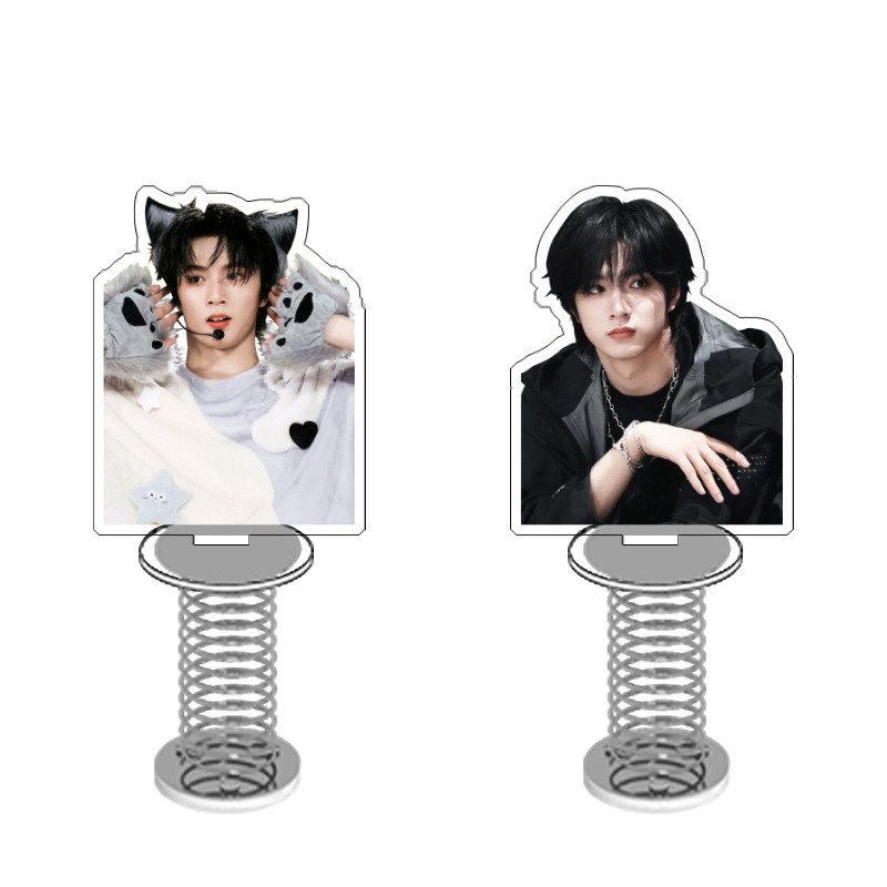 摇摇刘耀文亚克力摆件弹簧人形定制礼桌面明星乐立牌周边应援