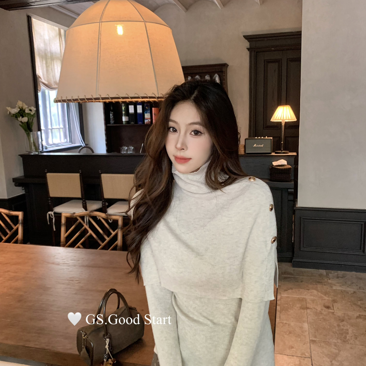 GSGOOD START秋冬复古气质千金风金扣斗篷打底针织衫套装G7178