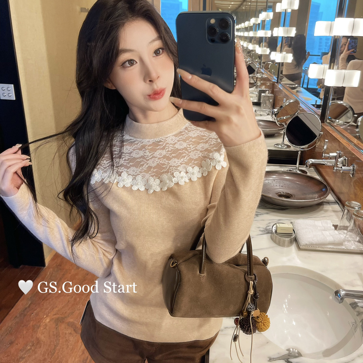 GS.GOOD START-气款秋冬气质纯欲花朵蕾丝镂空修身打底小衫G7609