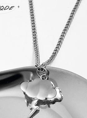 auQDE闪电磨砂云朵项链赛博朋克小众设计国潮个性高级锁骨链配饰