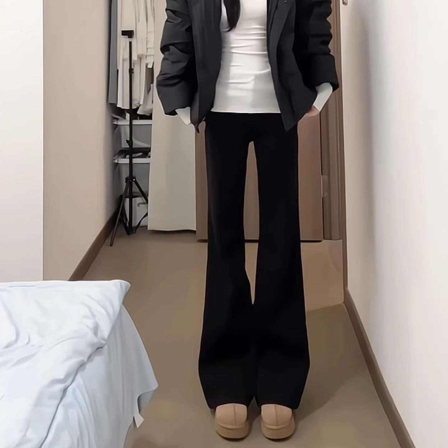 黑色加绒卫裤女冬季外穿不贴腿修身显瘦喇叭裤运动微喇裤马蹄裤,女装/女士精品,休闲裤,淘宝优惠券,粉丝福利购,淘宝优惠卷