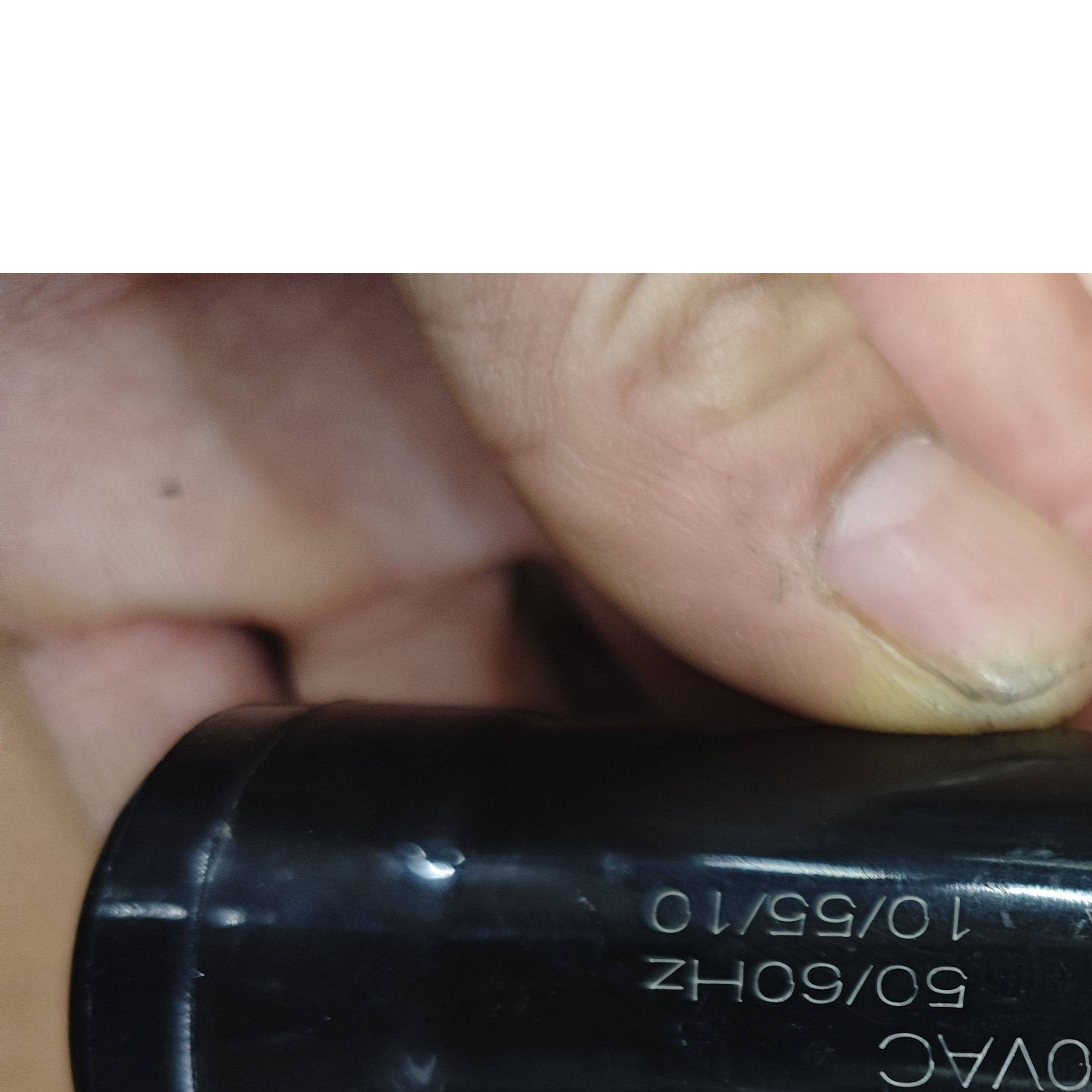 冰箱冷柜压缩机啓动电容330V CAPACITOR47uF 53uF 64uF 75uF 80uF