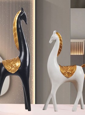 优选现代客厅创意情侣马装饰品摆件家居玄关酒柜电视柜工艺品乔迁
