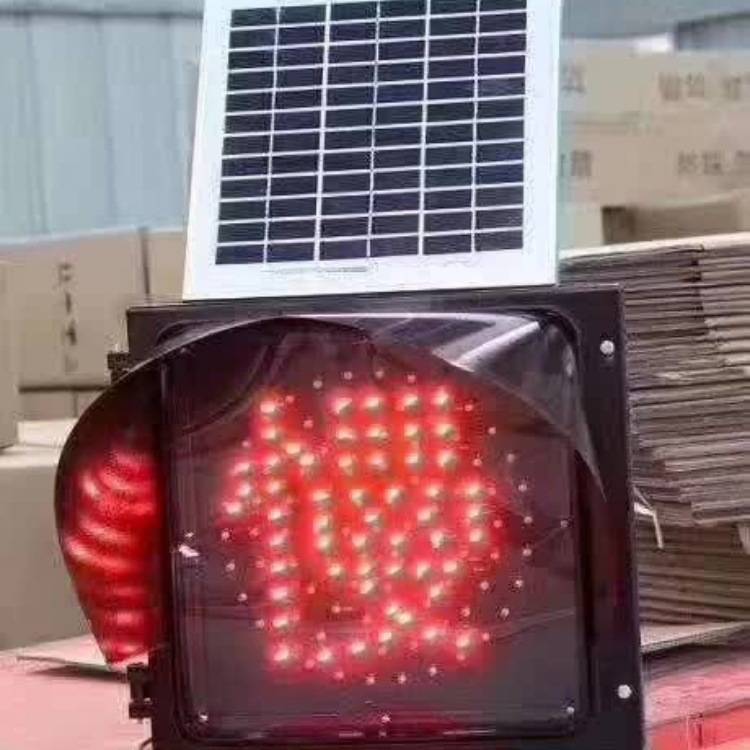 太阳能路障灯施工频闪夜间警示灯交通提示路障灯红闪灯信号警示灯