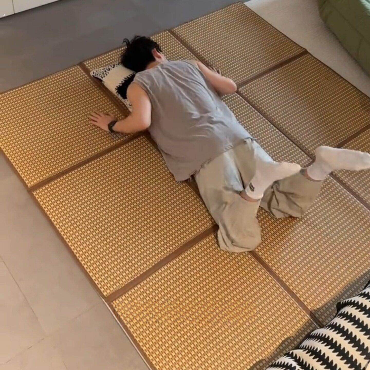 凉席地垫家用打地舖神器夏天可折叠藤席爬爬垫睡觉专用睡垫软席子