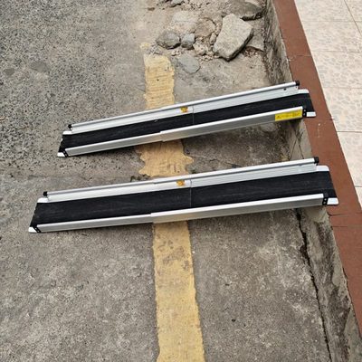 轮椅楼梯便携坡道台阶铝斜坡板无障碍斜坡板小推车伸缩台阶坡道板