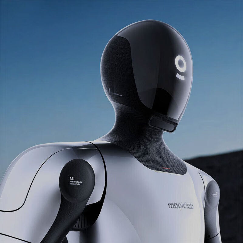 魔法原子通用人形机器人AI