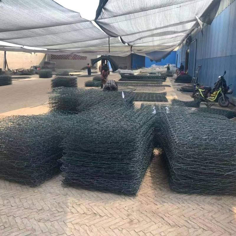 3河道护坡专用石笼网厂家直销热镀锌铝合金覆塑铅丝格宾网抗冲刷