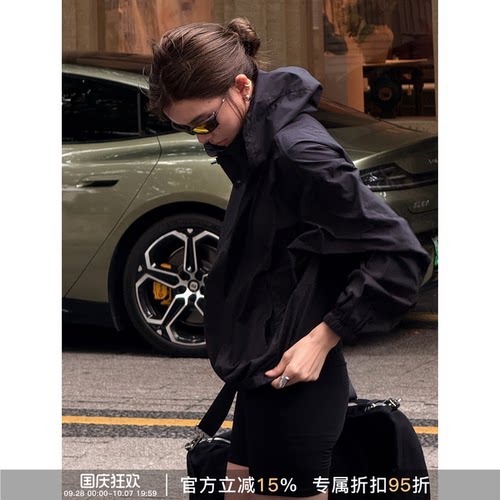 美式简约抽绳连帽宽松梭织卫衣