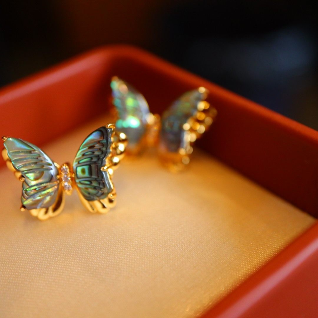 sevdrtS925银镶嵌天然鲍鱼贝耳钉飞舞的蝴蝶尺寸：19*15mm,饰品/流行首饰/时尚饰品新,银饰耳饰,淘宝优惠券,粉丝福利购,淘宝优惠卷