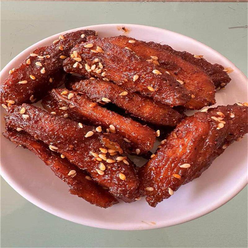 新货香辣鸡胸肉干好吃小零