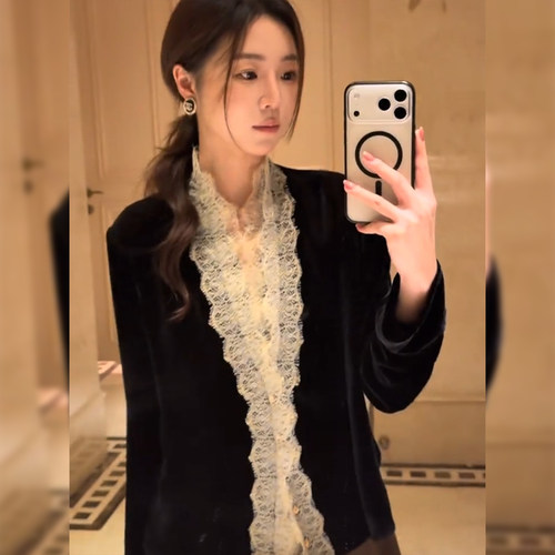 7SEVEN 真丝丝绒~夜宴知晚 蕾丝拼接秋季优雅小衫3007