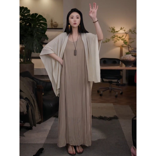 浅咖色压褶无袖系带长裙女