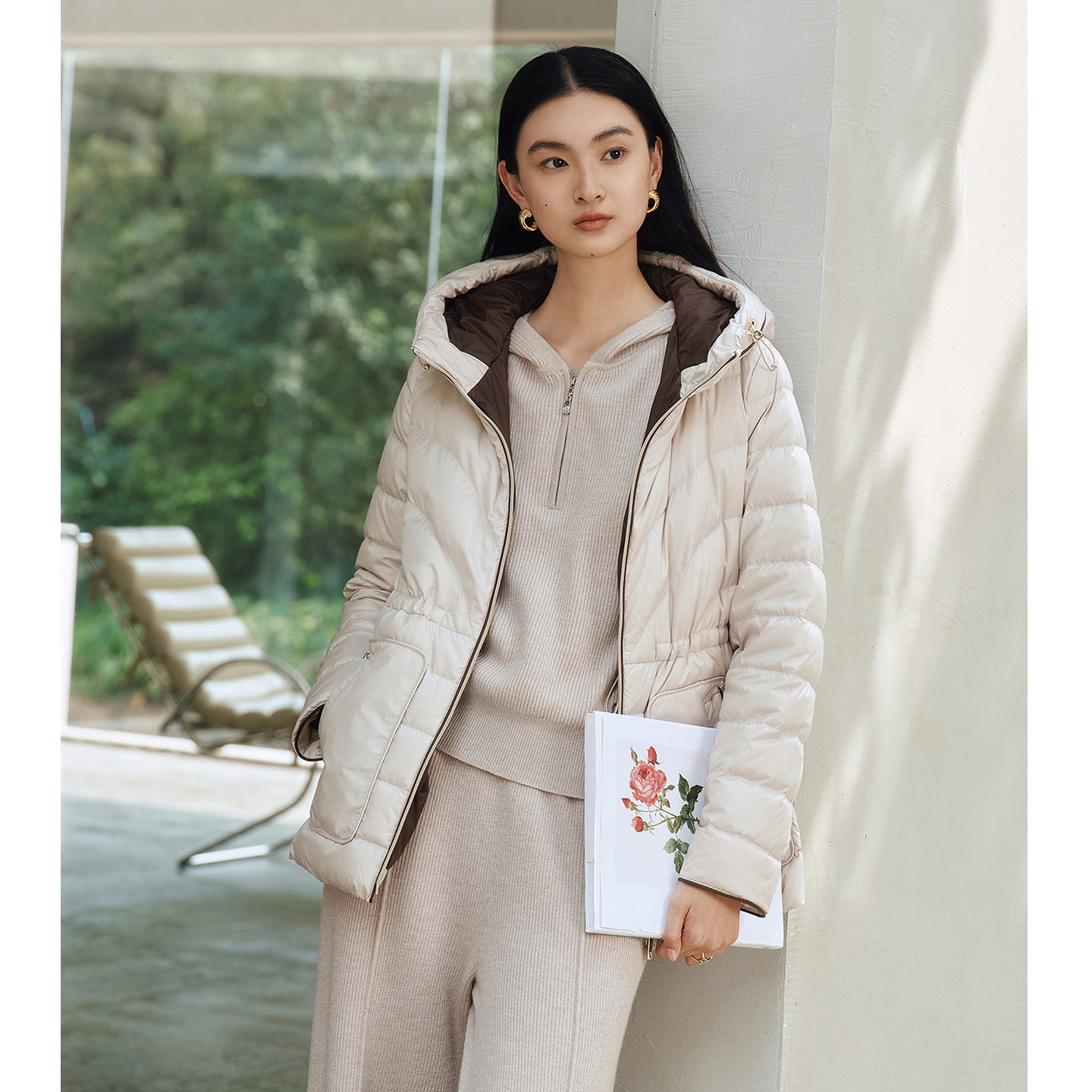 珂莱商场同款2025冬季新款女装气质通勤短款连帽保暖羽绒服外套女