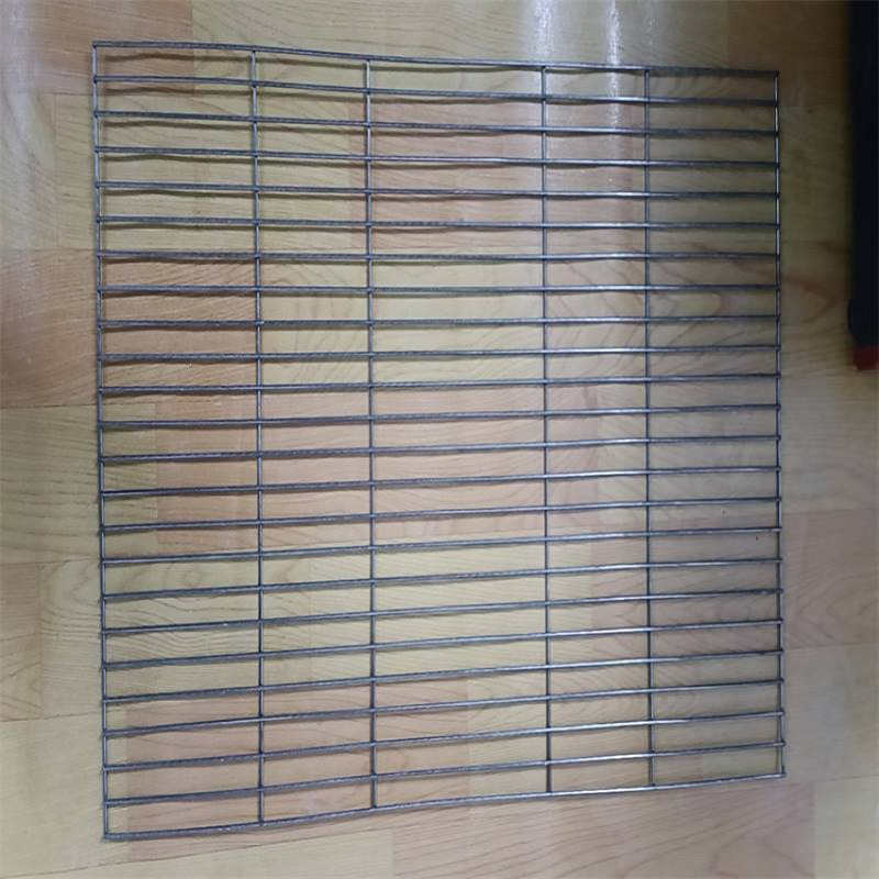 铁丝网喷漆多规格异形晾晒方格网片养殖场宠物防锈围栏网片