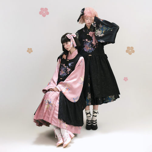 明制毛呢比甲贴里蓬蓬裙双色汉服