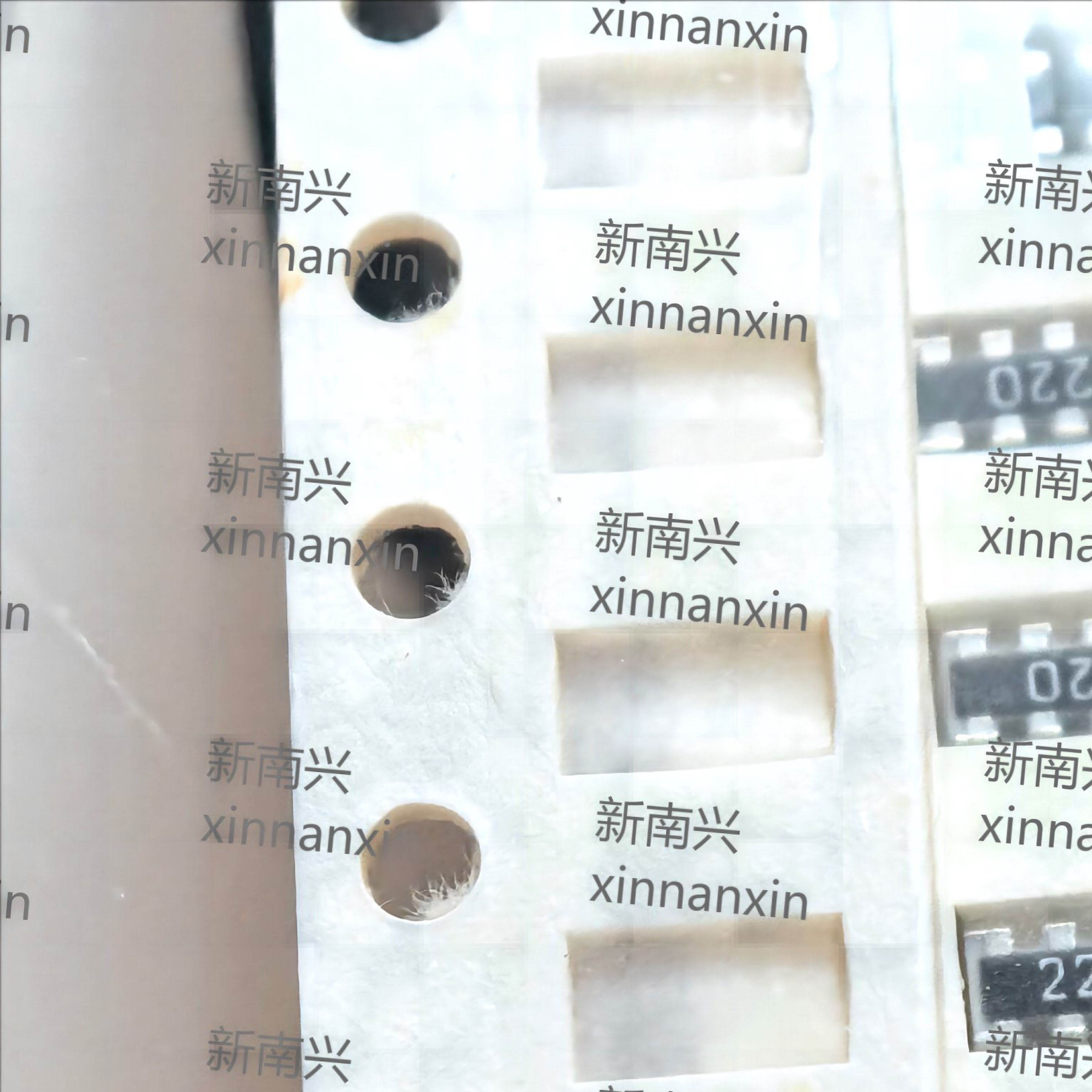 厚声0603贴片排阻 8P4R 4D03 5% 51R 100R 1K 10K 10R 100K